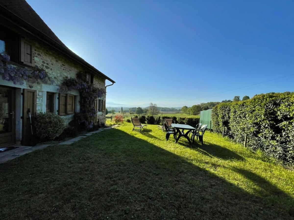 La Maison Des Commis Morestel Exteriör bild